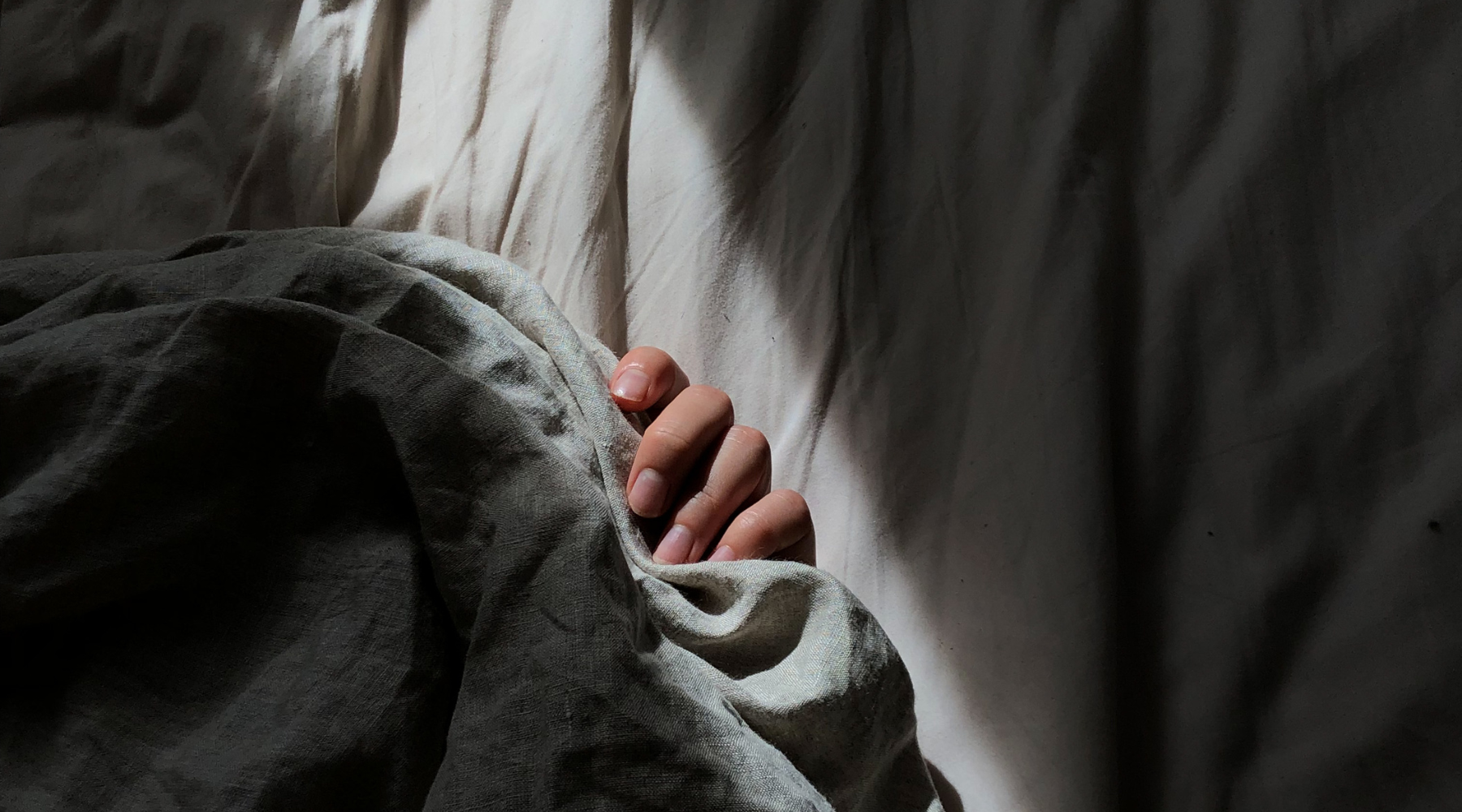 HOW TO: SLEEP RIGHT