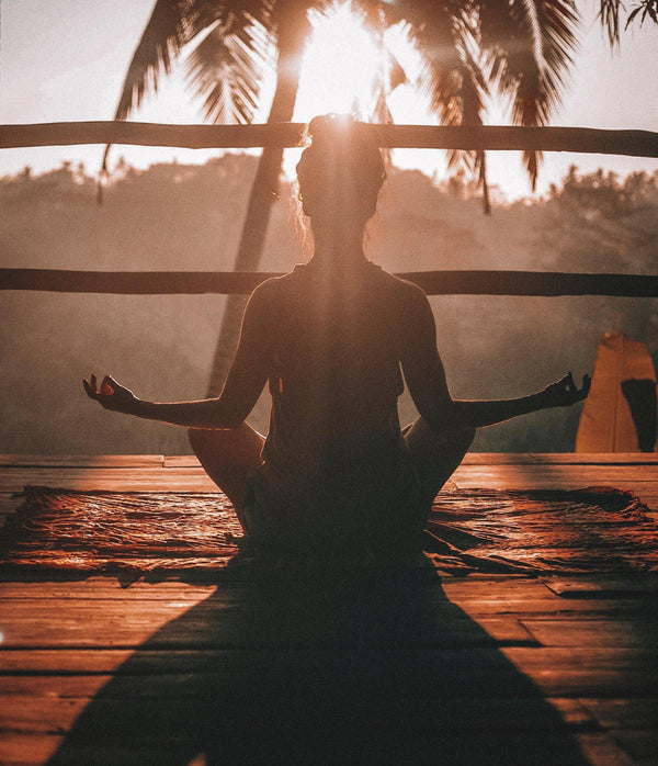 MEDITATIONSROUTINE: ALLES, WAS DU ÜBER DIE PRAXIS WISSEN MUSST-YLUMI
